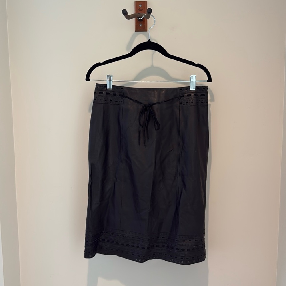 Vintage Oscar de la Renta black leather skirt sz 6